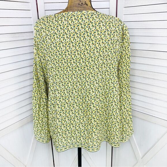 Max Studio Flower Bud Crepe Pleated Blouse Yellow Ivory Large - Picture 4 of 15